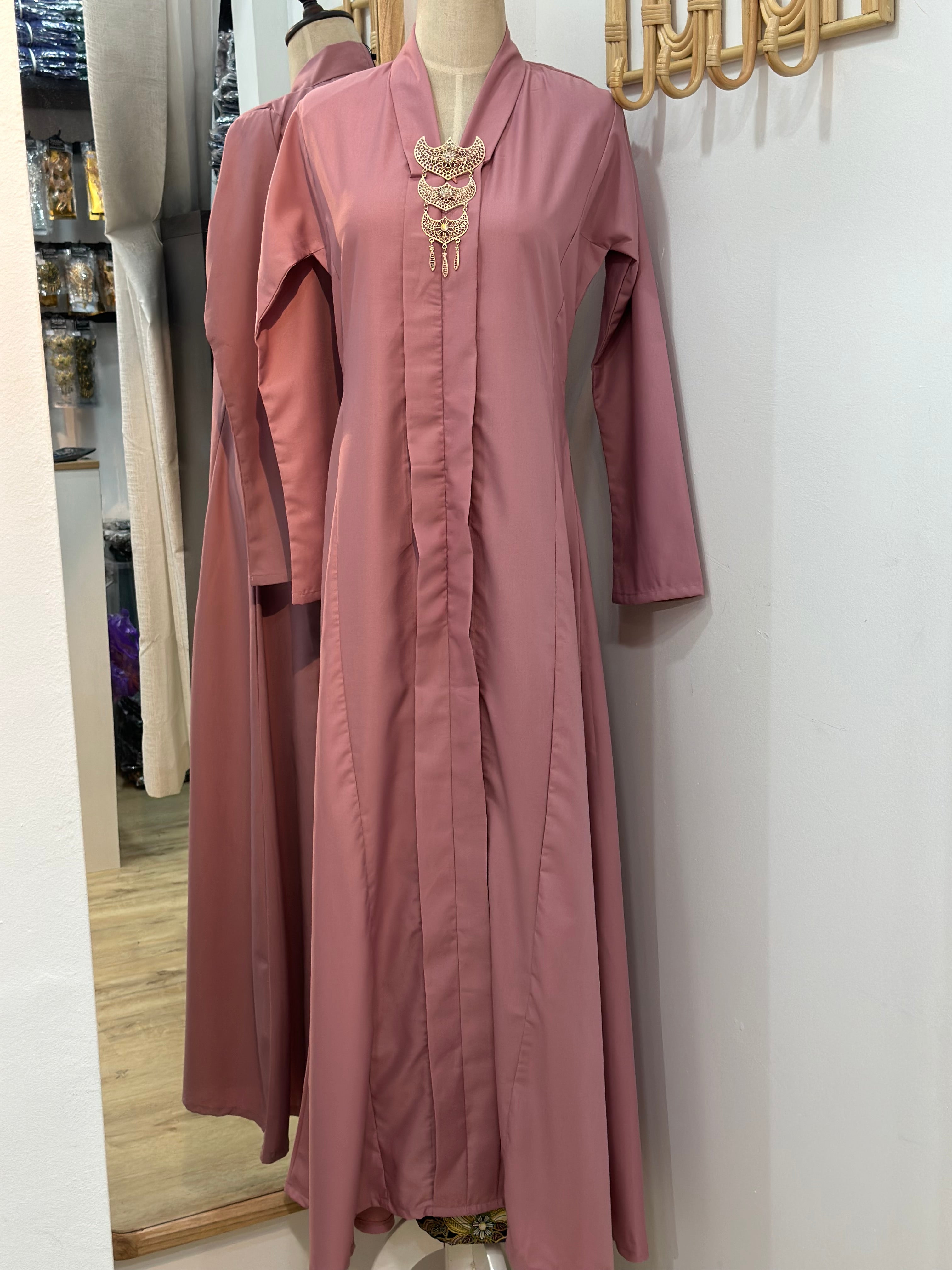 *Accessories sold separately.
*Product colour may slightly vary due to photographic lighting sources or your mointor setting. The actual size may vary as many of the products we produce are hand made. Please allow (0.05 to 0.1 inches) size variance.