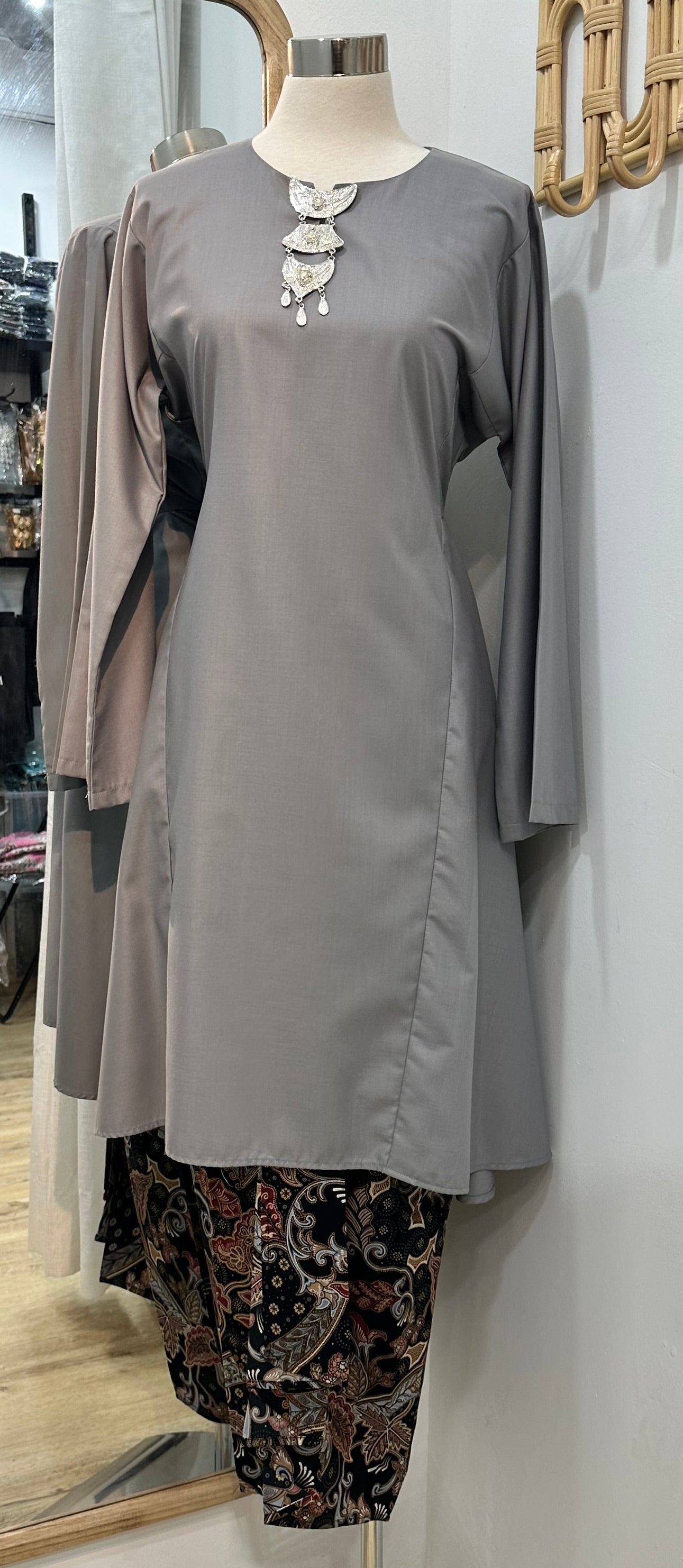 Kurung Pemo [Series 24]