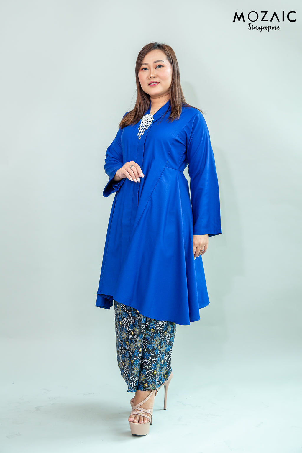 *Accessories sold separately.
*Product colour may slightly vary due to photographic lighting sources or your mointor setting. The actual size may vary as many of the products we produce are hand made. Please allow (0.05 to 0.1 inches) size variance.