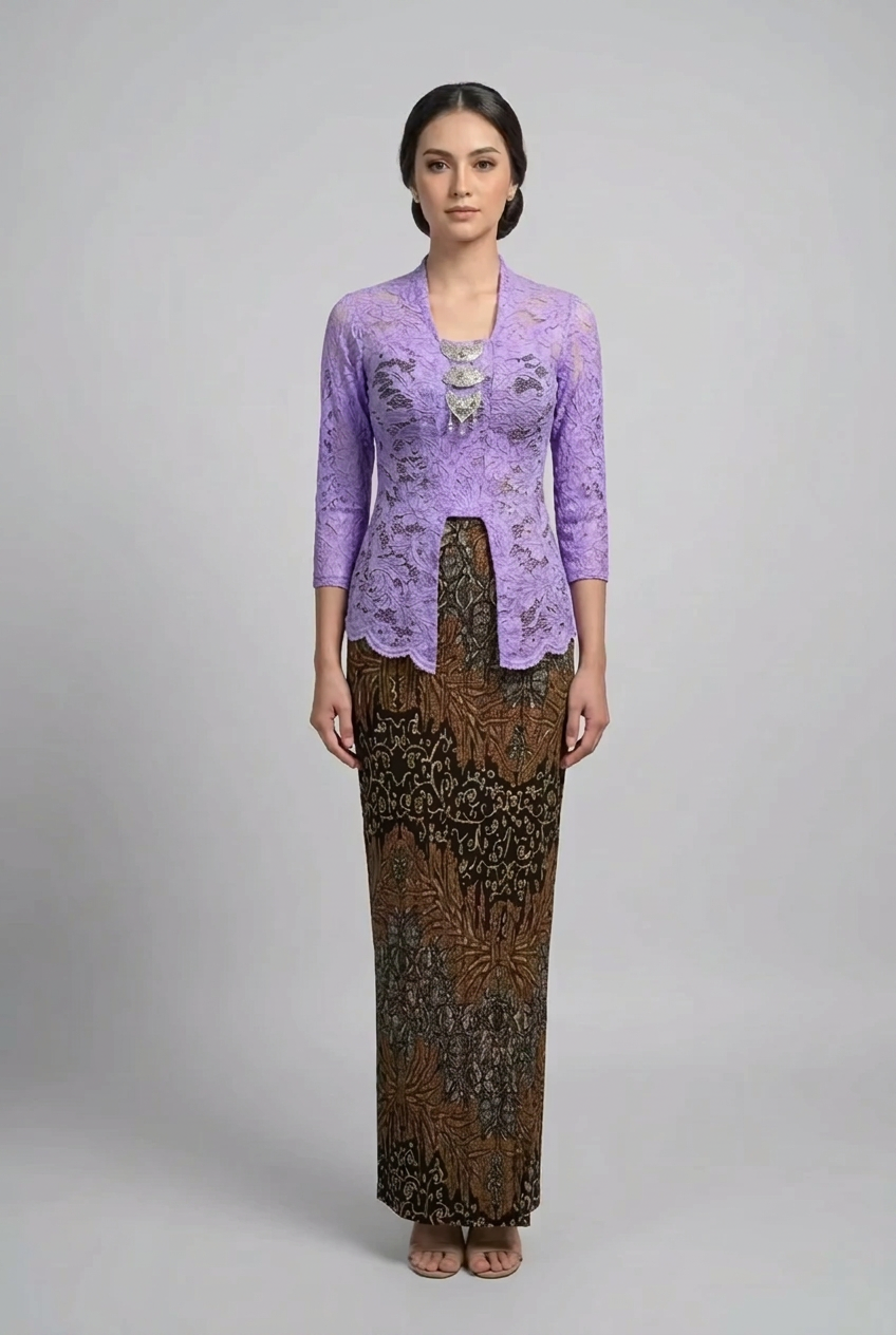 Lilac Kebaya Saloma Set on matching model