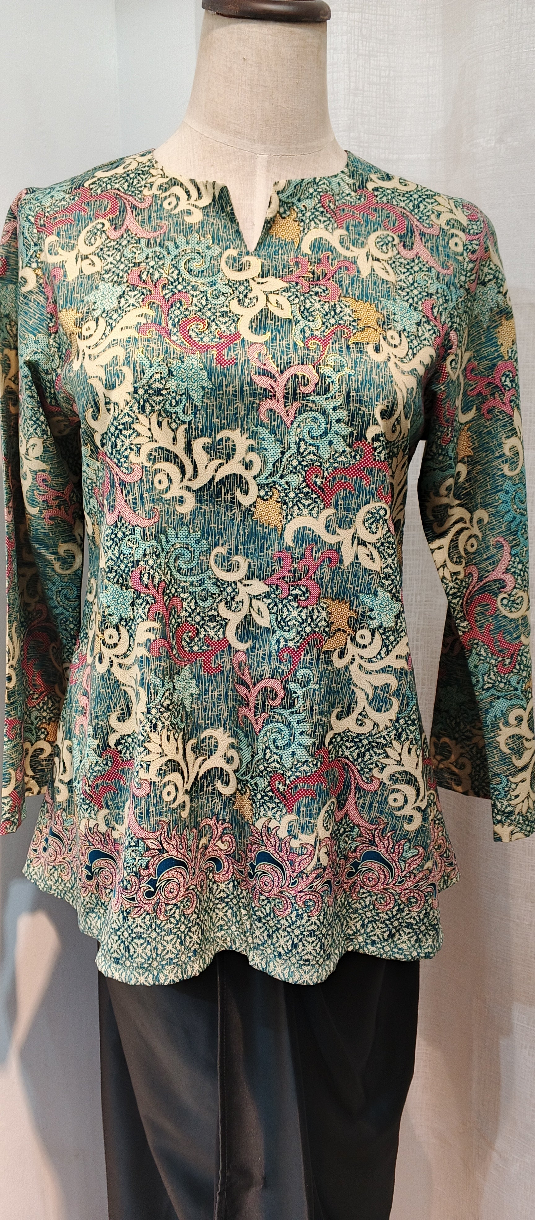 Batik Opah  Top