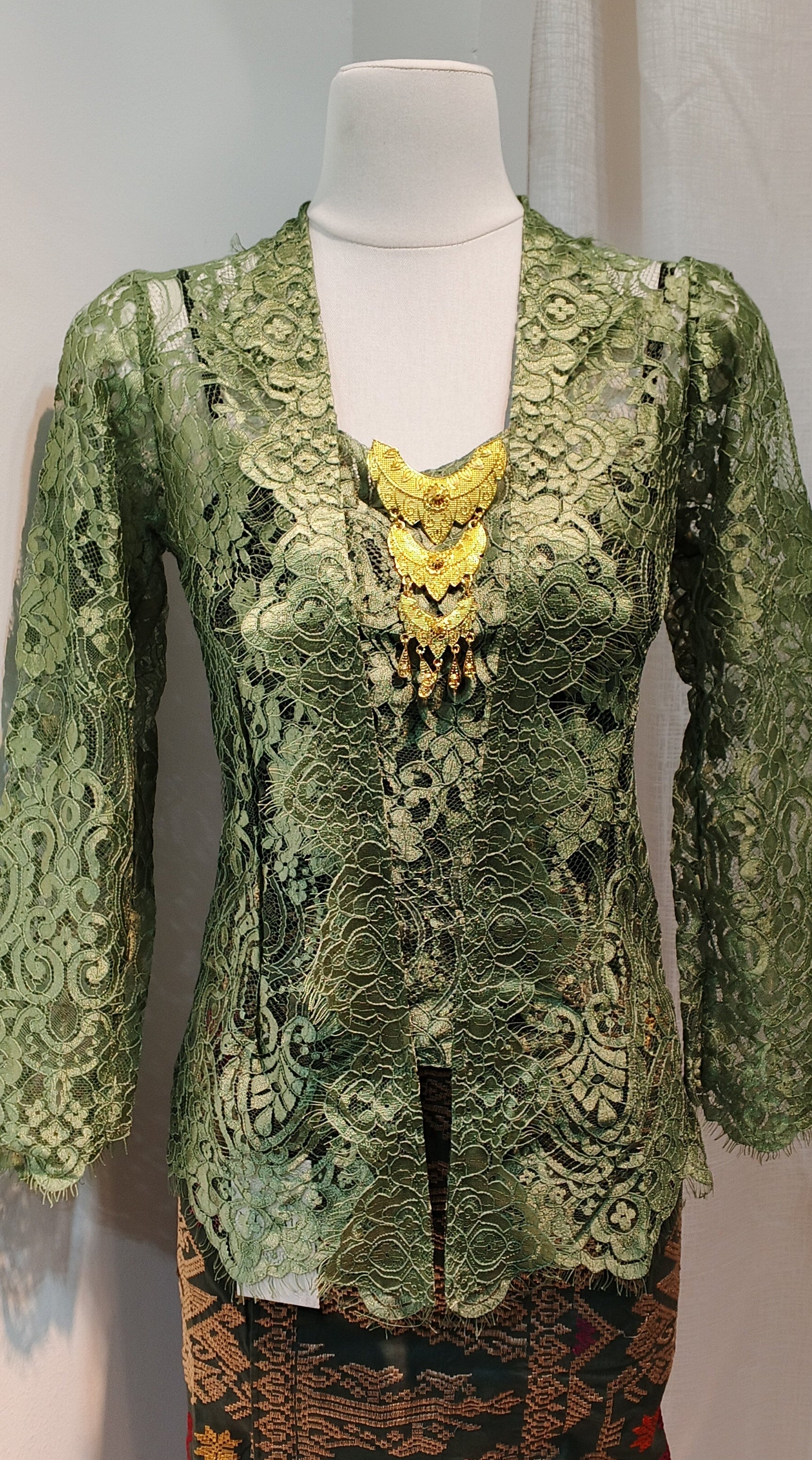 Kebaya Maryam [Puff Shoulder]