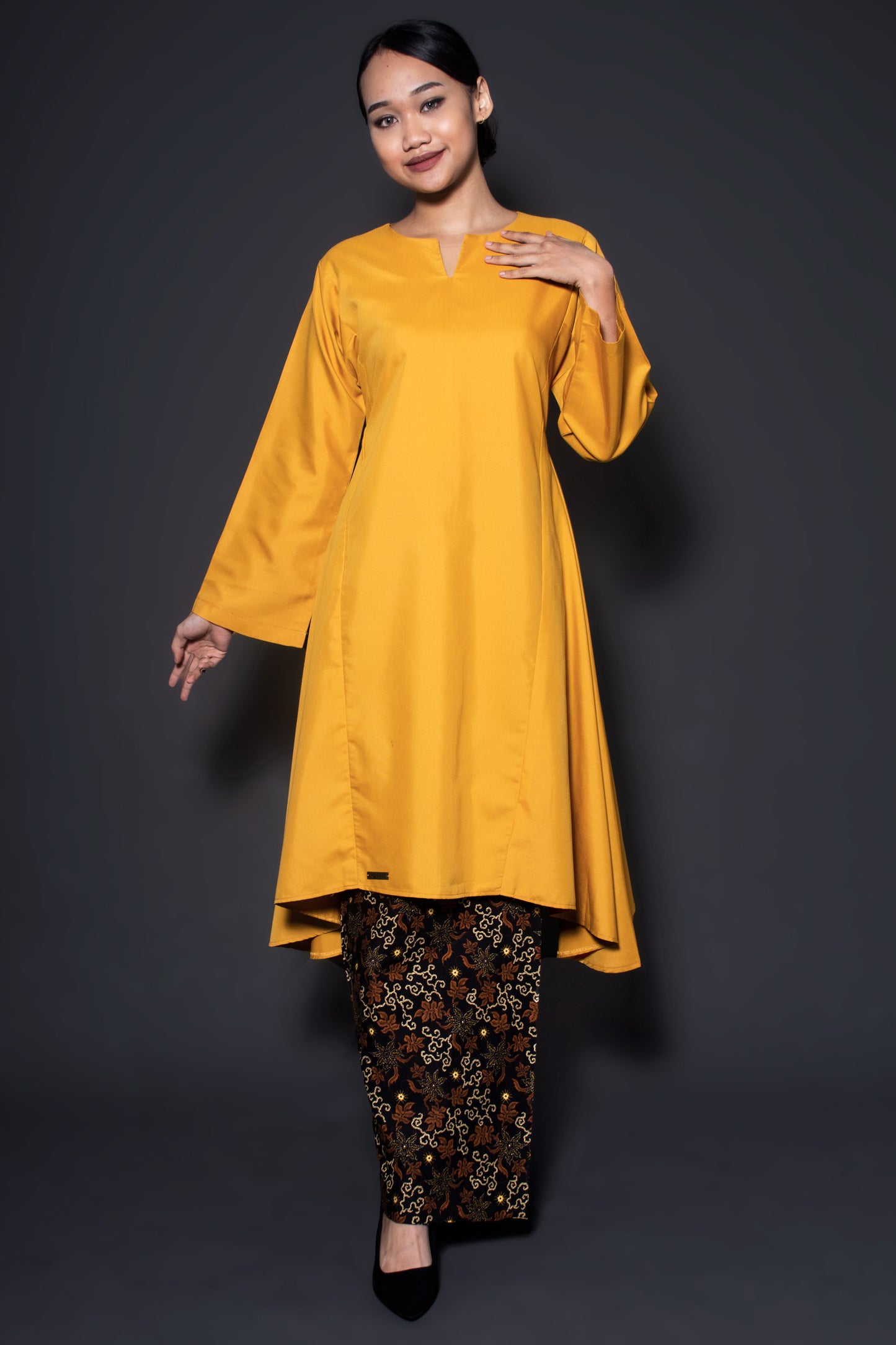 Kurung Pemo Top