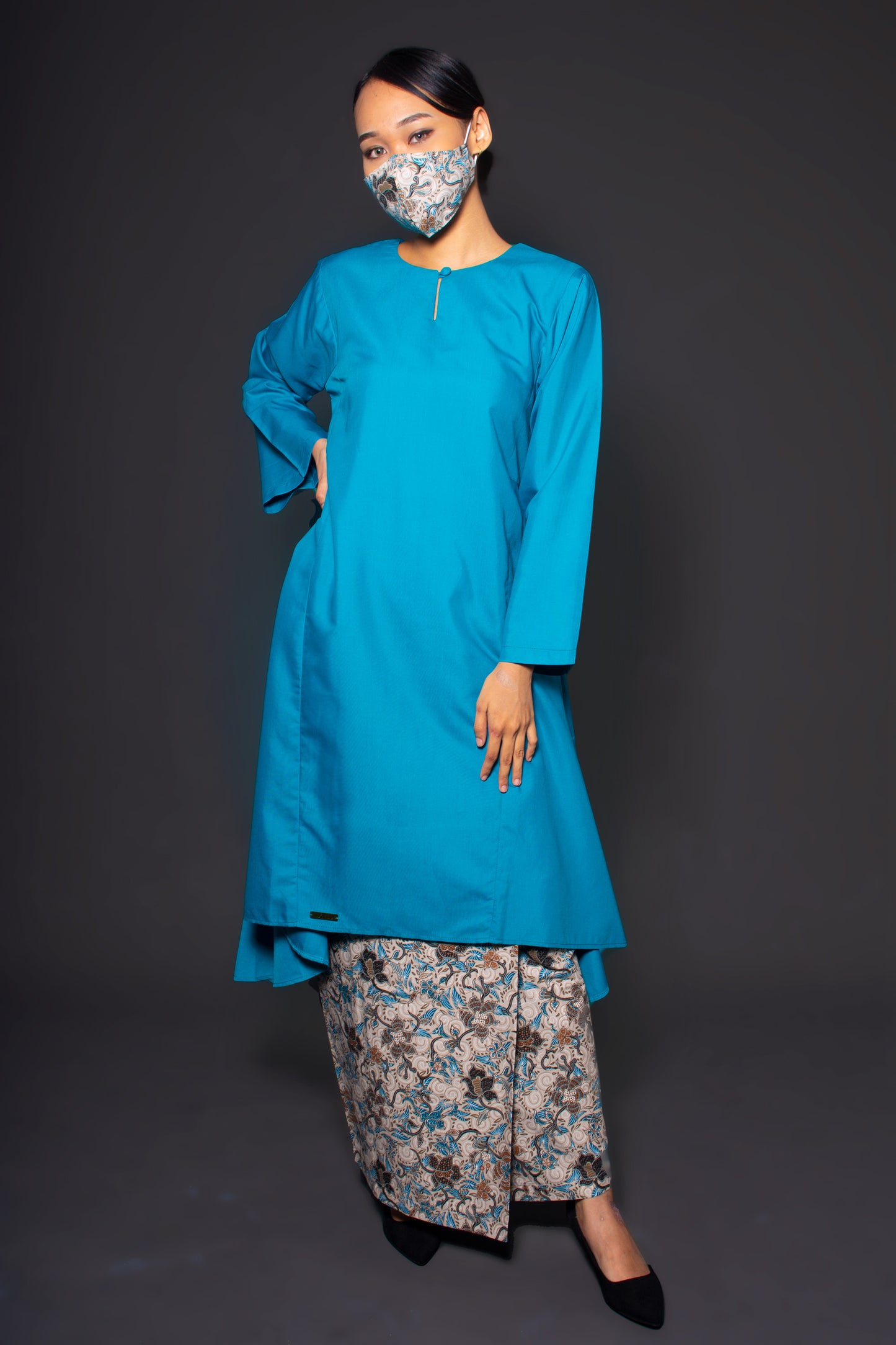 Kurung Pemo Top