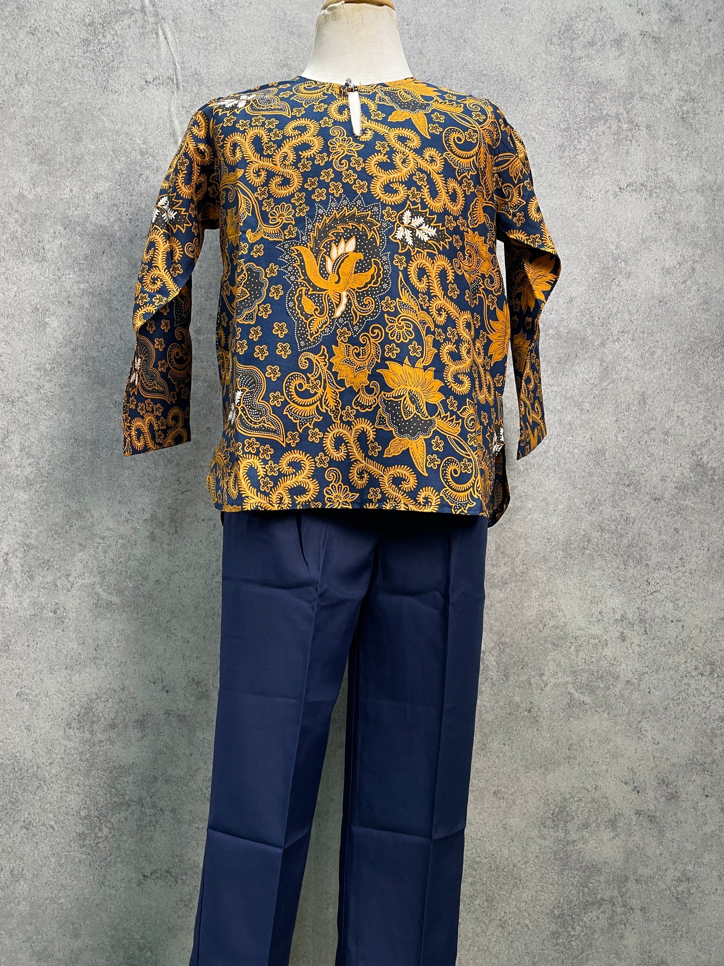 Kids Kurta Batik Pants Set[Boys]